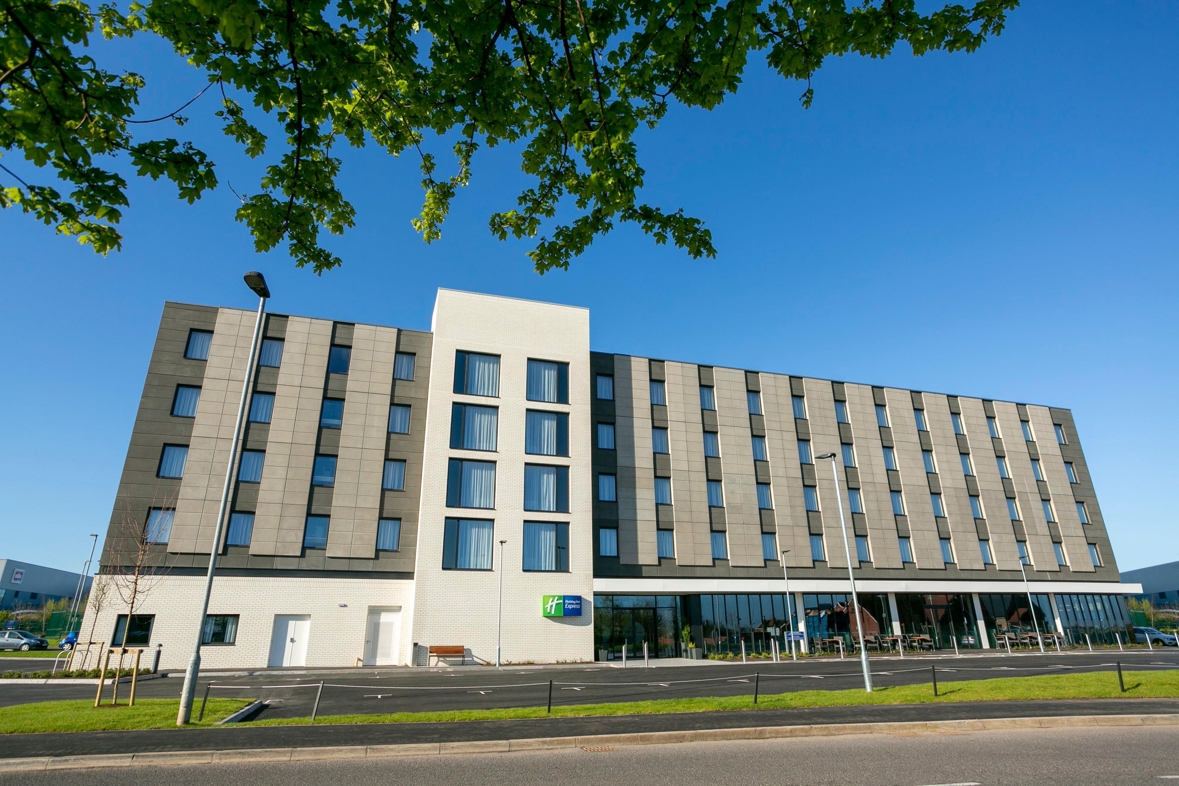 Express M5, Jct24 By Ihg Hotel 3*